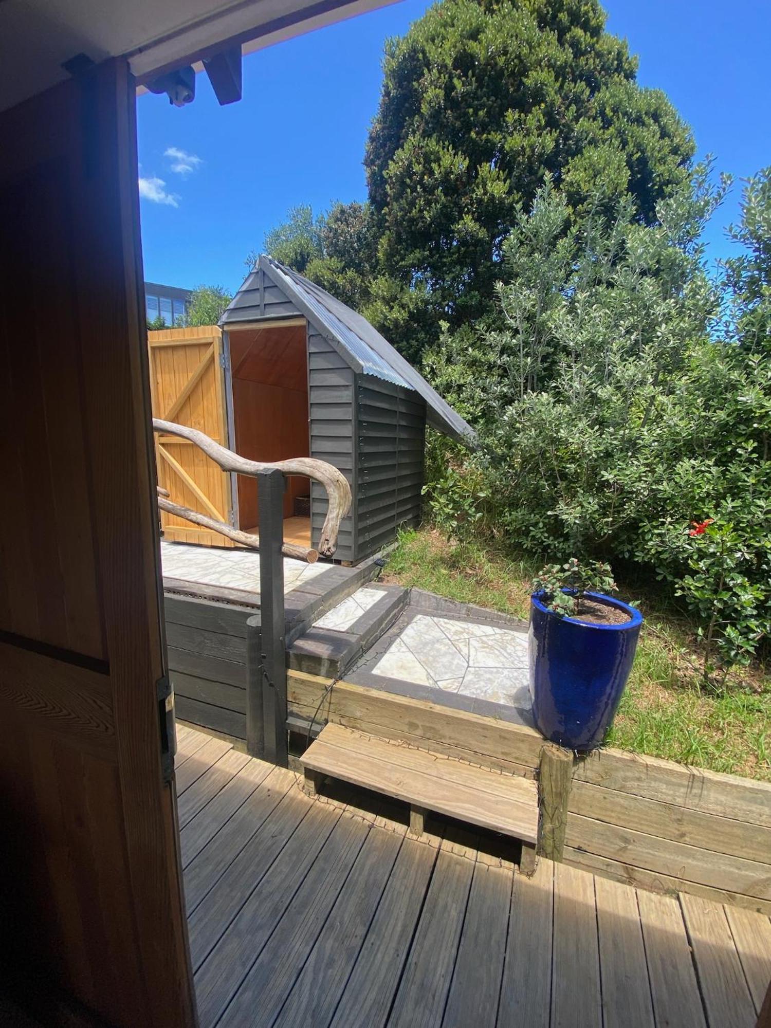 Kereru Cabin - Spectacular Seaviews, Rustic, Glamping Eco Adventure Palm Beach Exterior photo